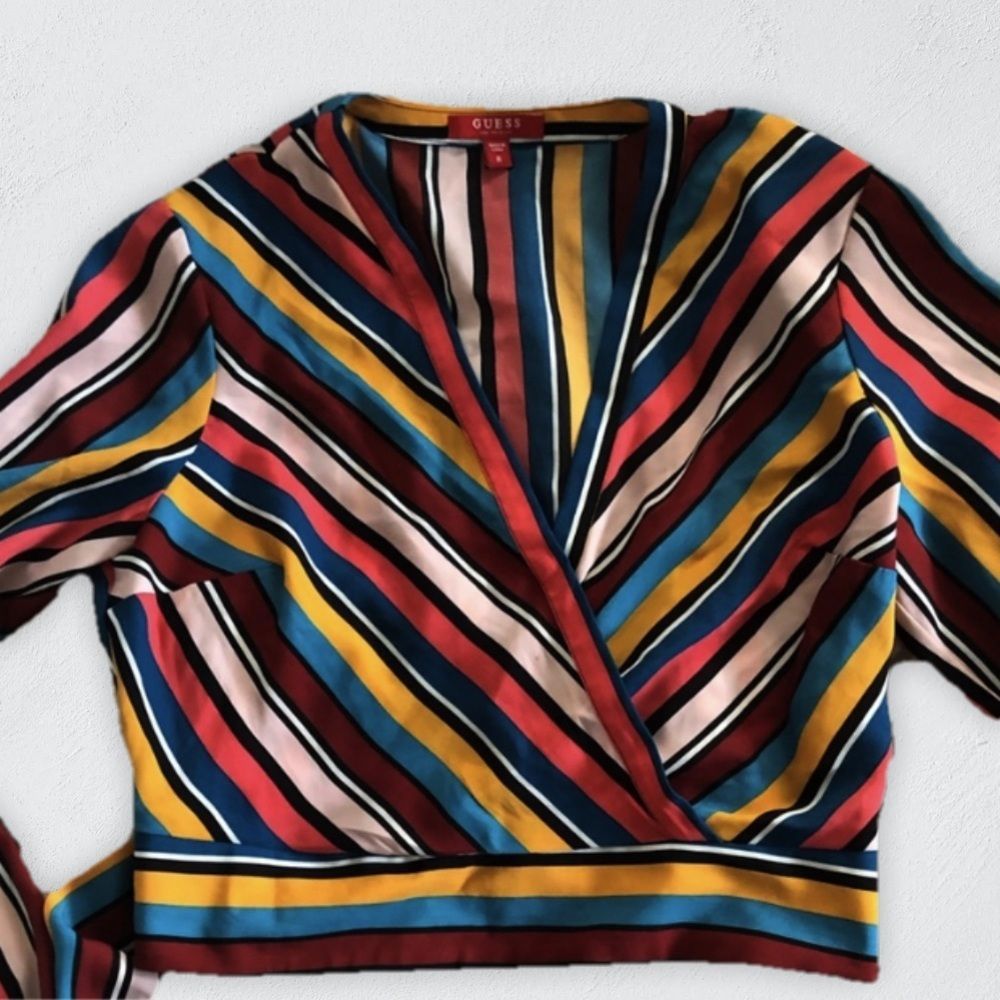 Guess striped balloon sleeve tie back v neck shirt size  M
